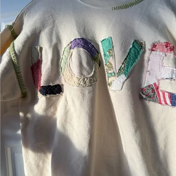 Tricia Fix Love your mother small NWT sweatshirt . - Picture 2 of 7